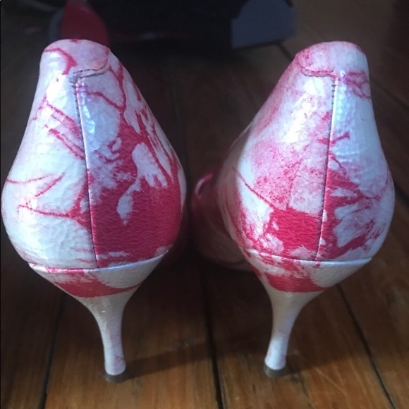 BCBG High Heels - Picture 3 of 5